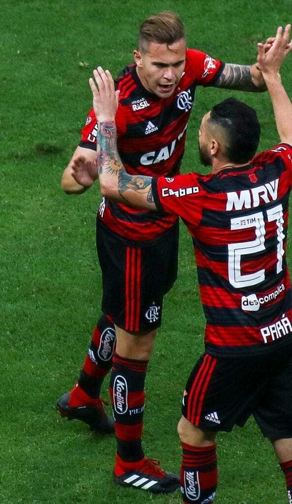 Elenco do Flamengo no Carioca viaja para focar em próximo jogo